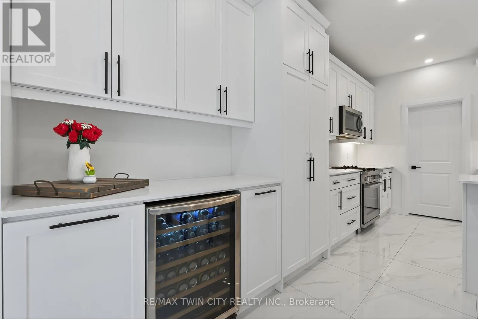 209 JEFFREY PLACE