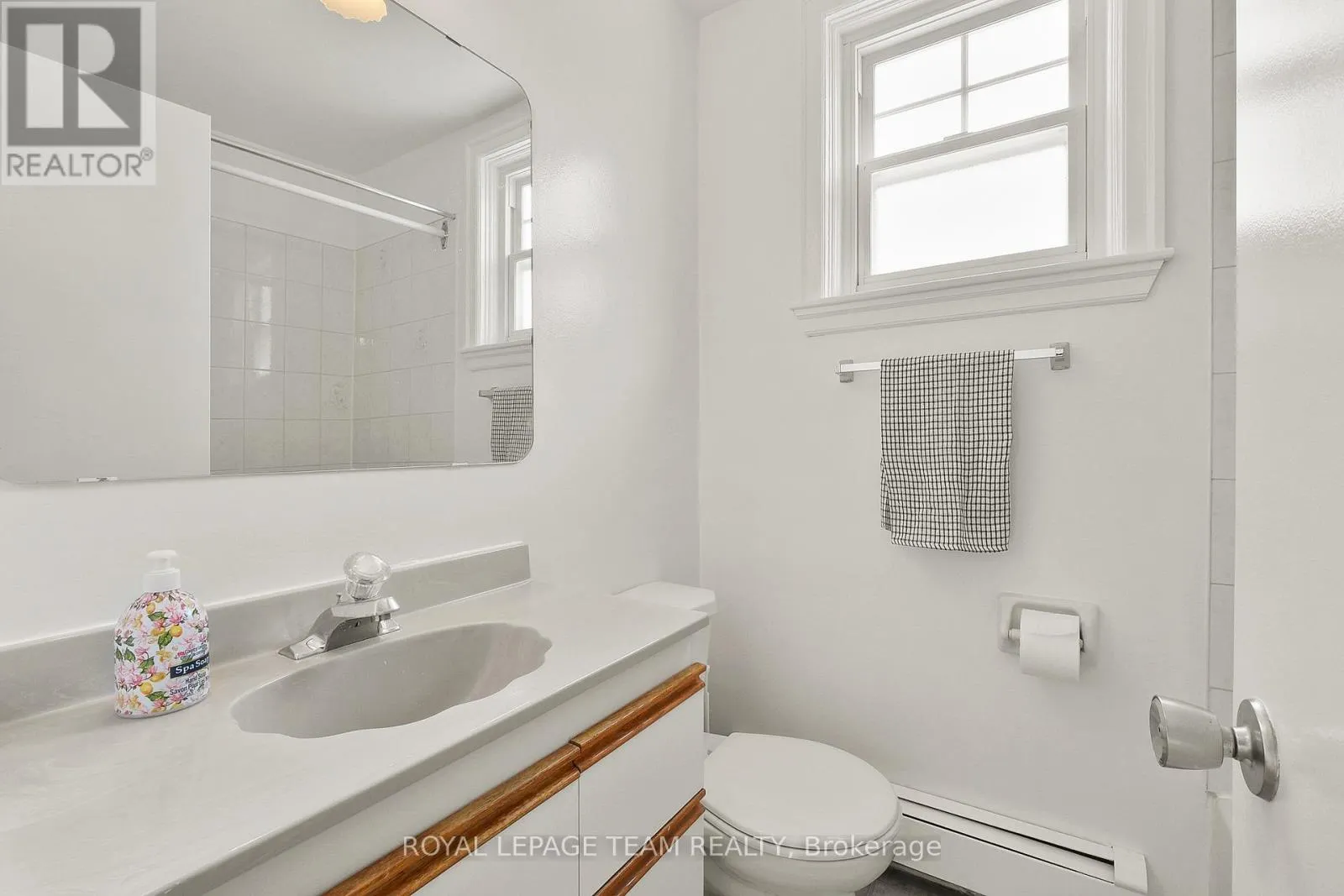 2 - 1089 NORTH RIVER ROAD