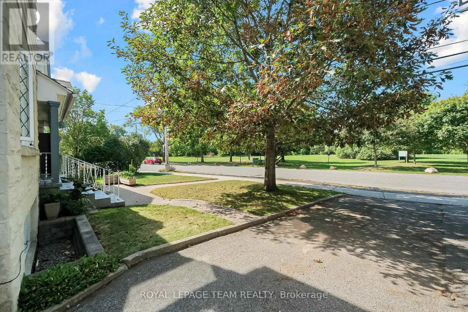 2 - 1089 NORTH RIVER ROAD