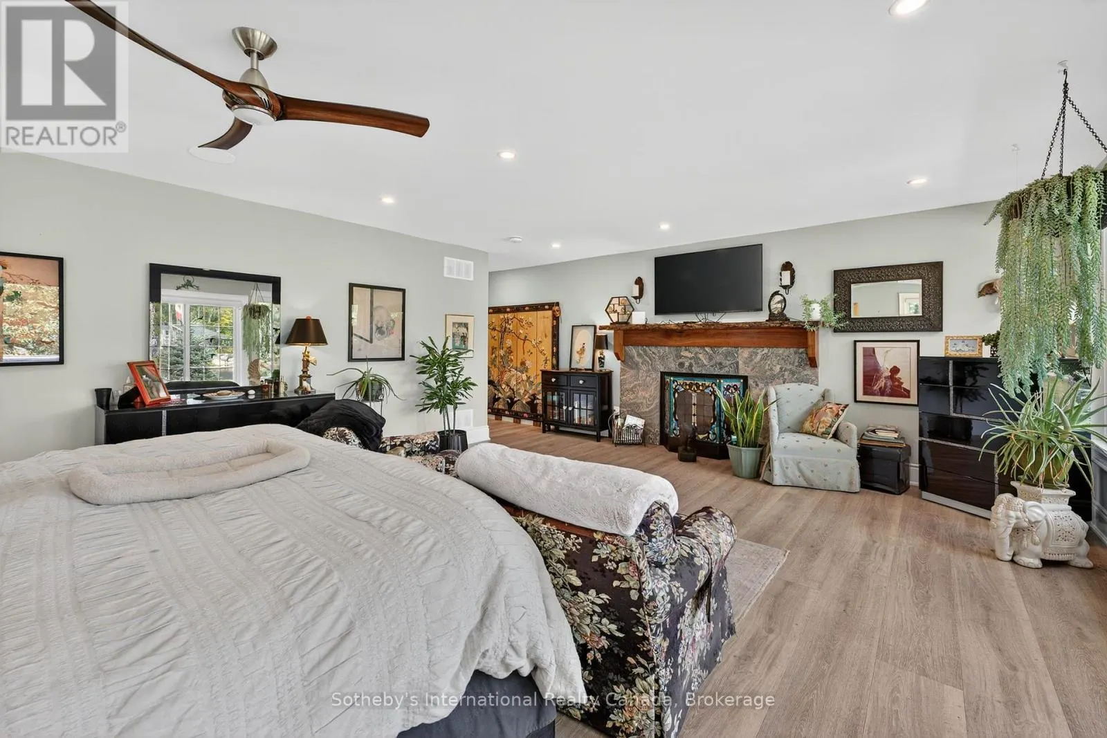 1082 BEAUMONT FARM ROAD
