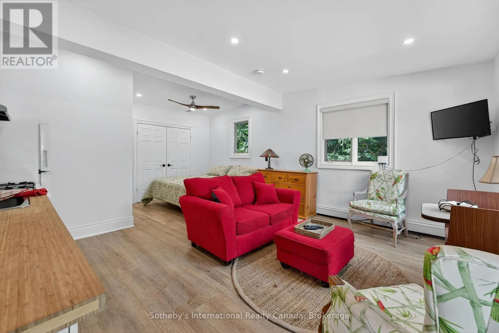 1082 BEAUMONT FARM ROAD