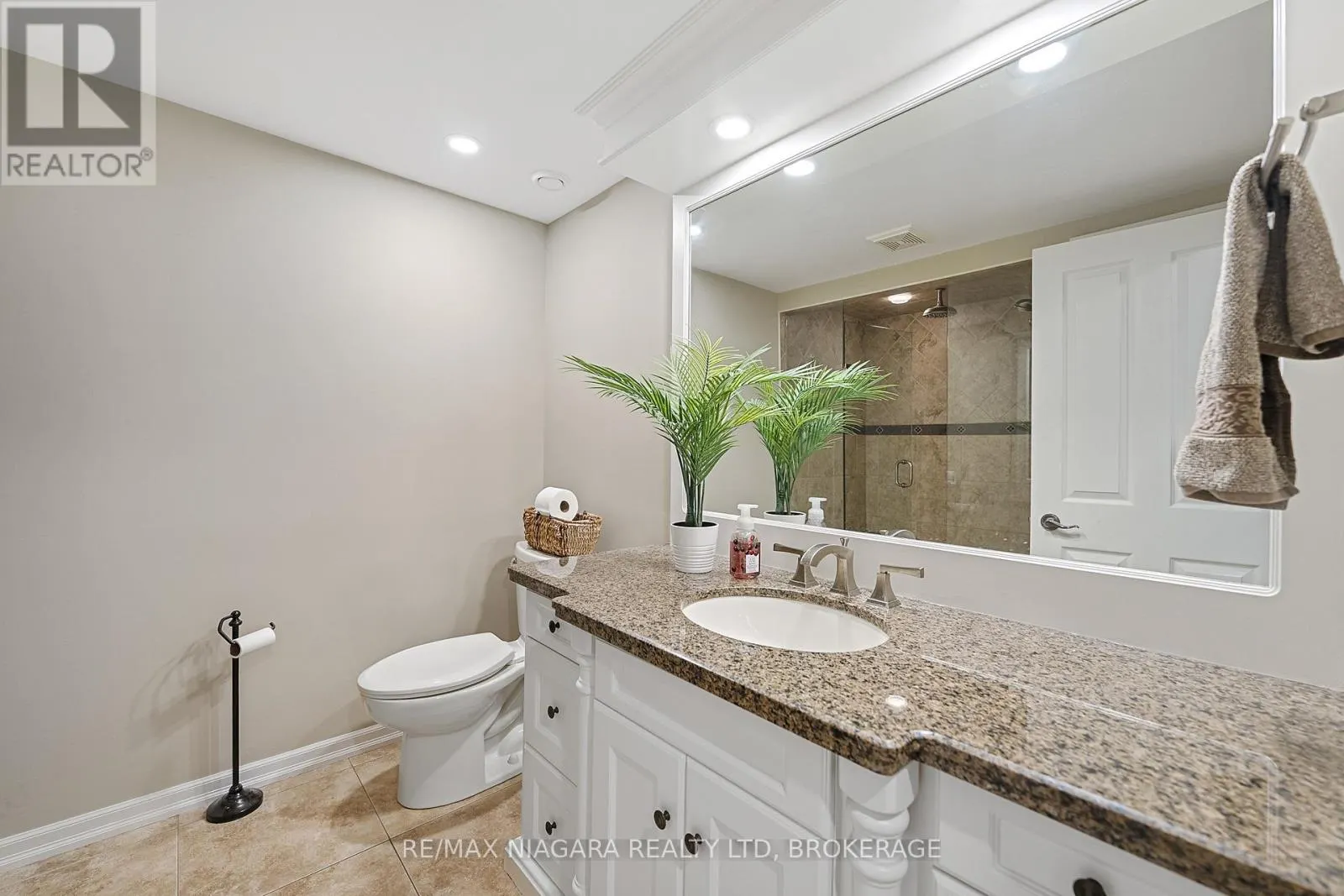 4618 SANDY COVE DRIVE