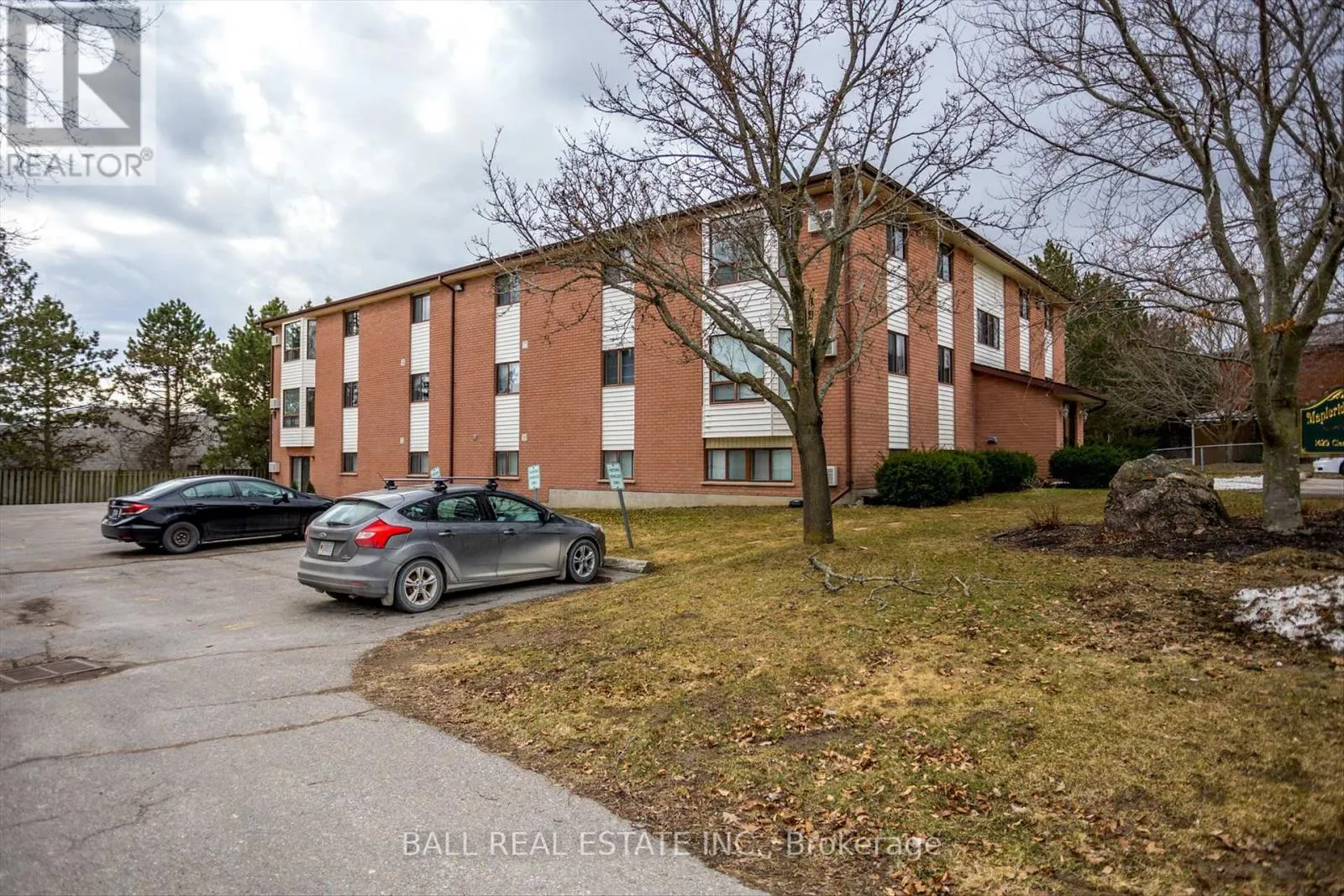 304 - 1429 CLEARVIEW DRIVE, #304