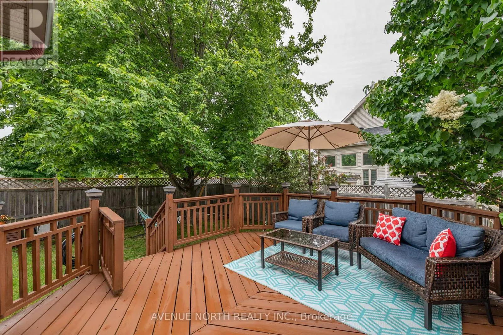 212 DEERCROFT AVENUE