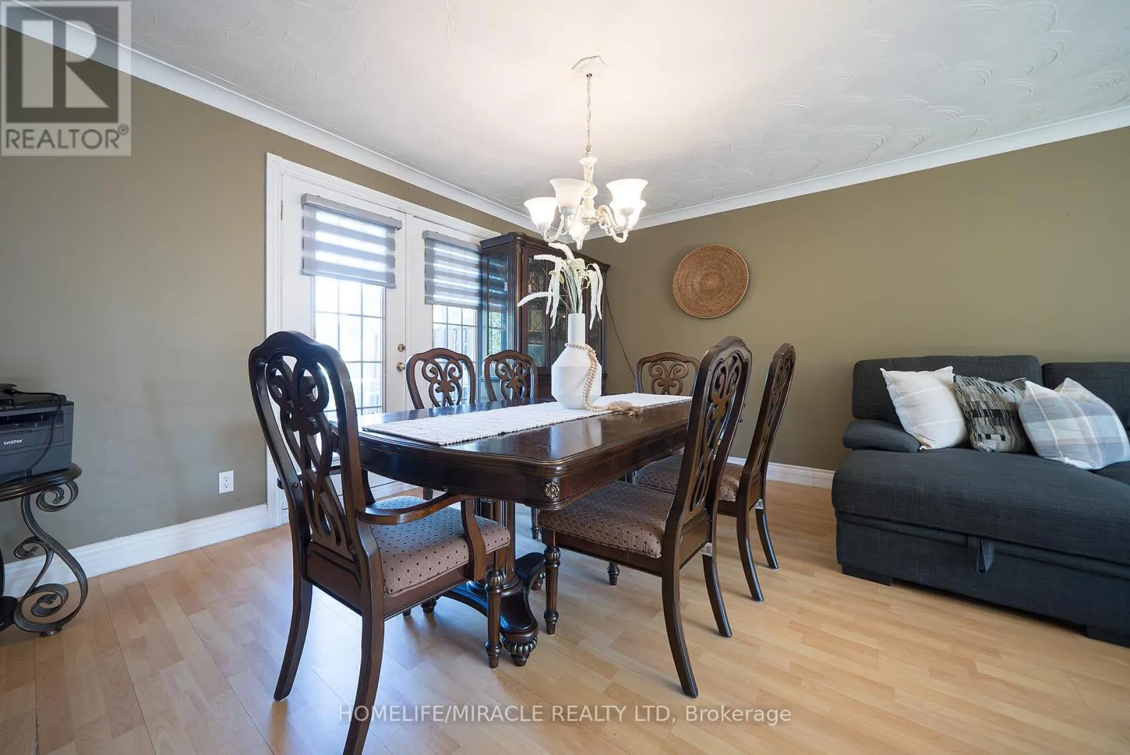 385 MOUNT PLEASANT ROAD