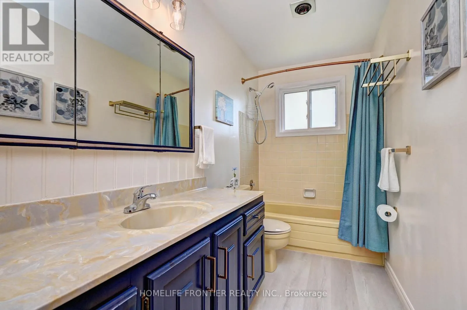 121 FOREST ROAD