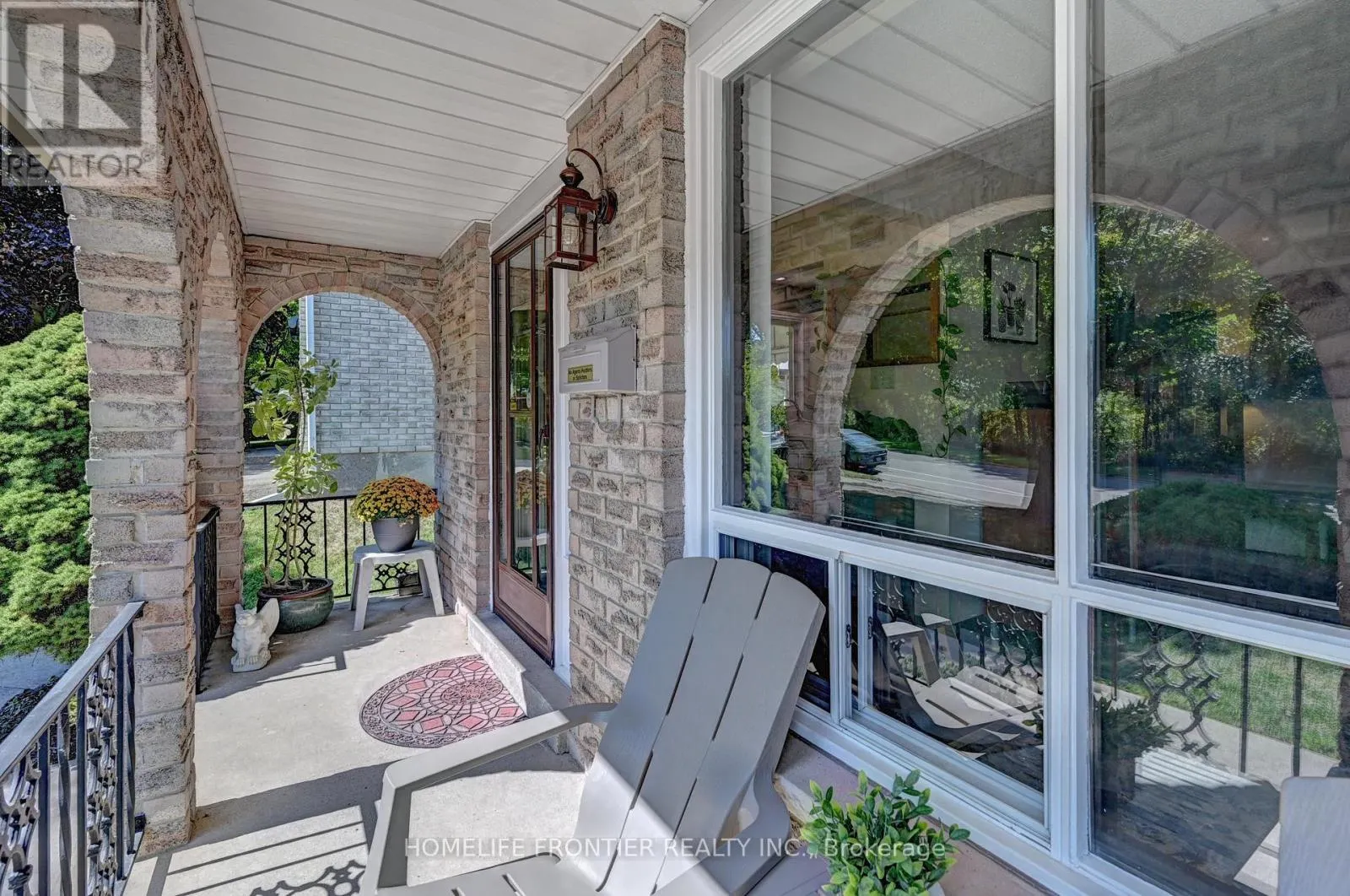 121 FOREST ROAD