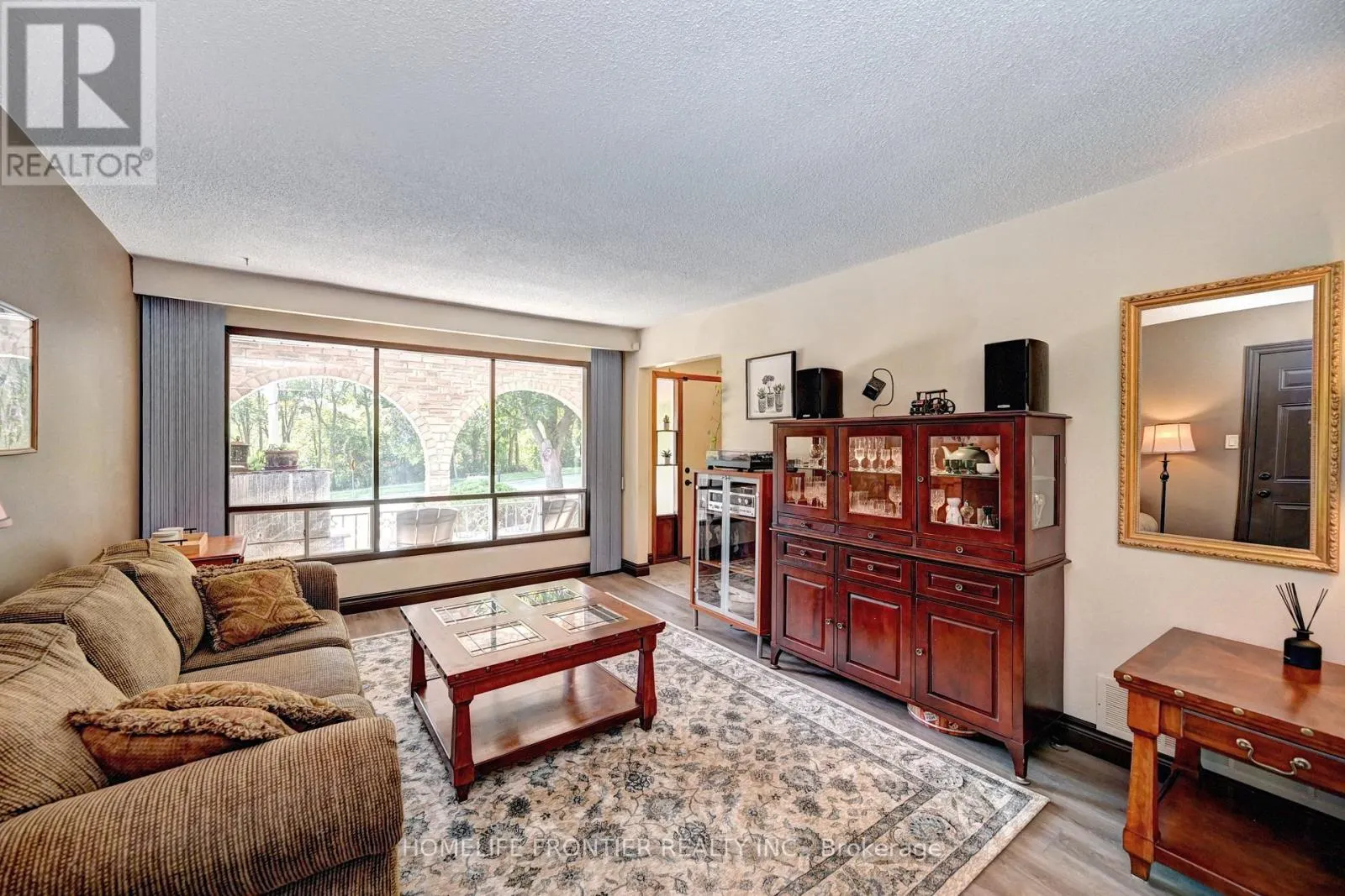 121 FOREST ROAD