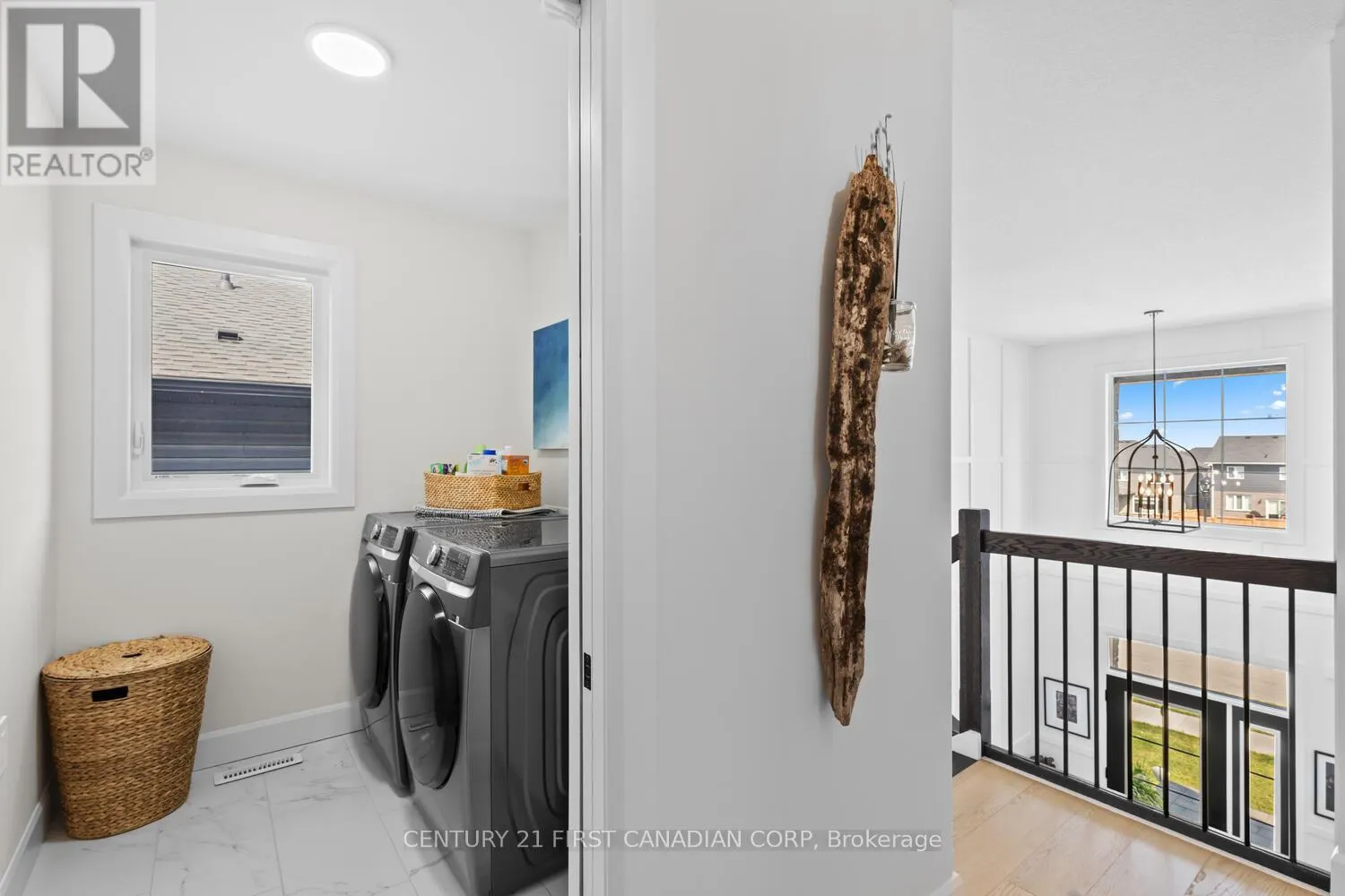 1907 FOUNTAIN GRASS DRIVE
