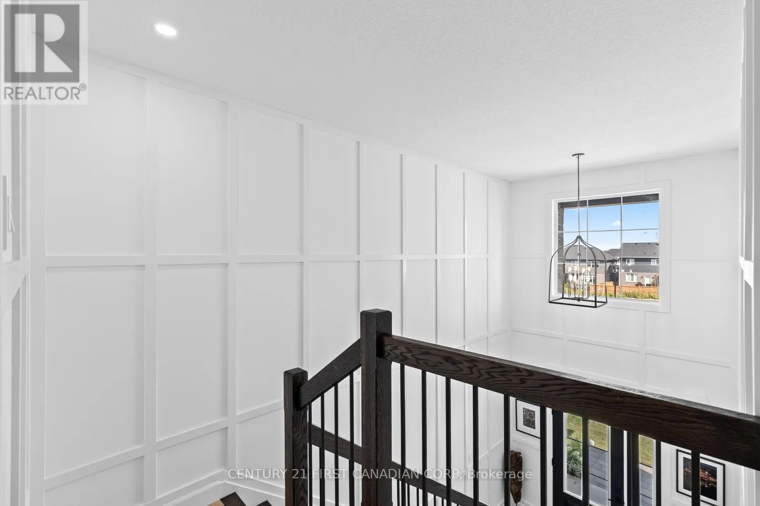 1907 FOUNTAIN GRASS DRIVE