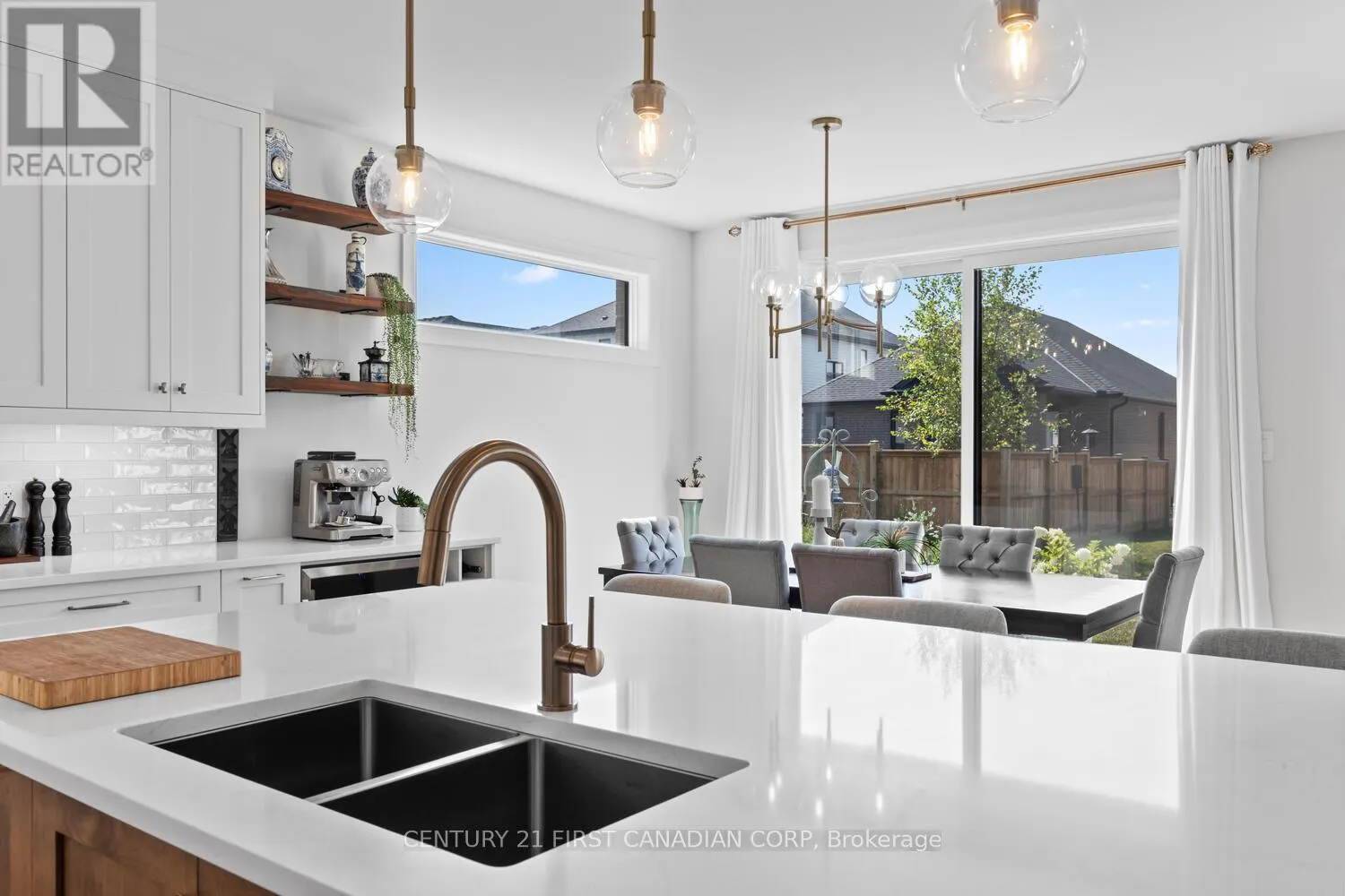1907 FOUNTAIN GRASS DRIVE