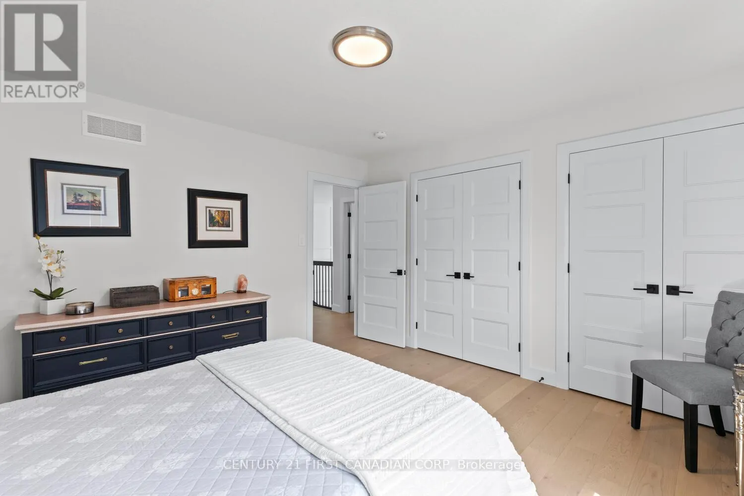 1907 FOUNTAIN GRASS DRIVE