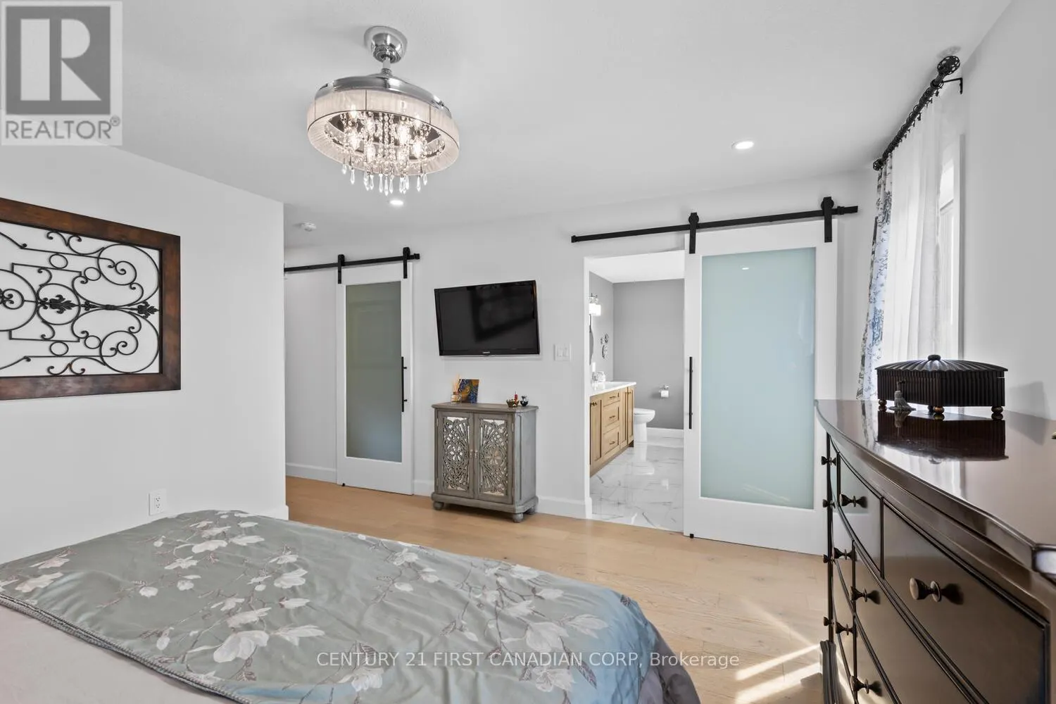 1907 FOUNTAIN GRASS DRIVE
