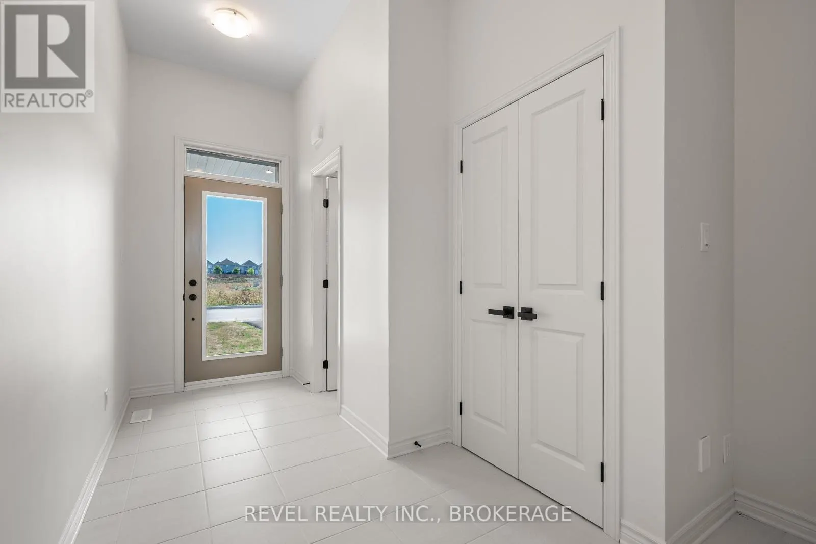 456 BUCKTHORN DRIVE