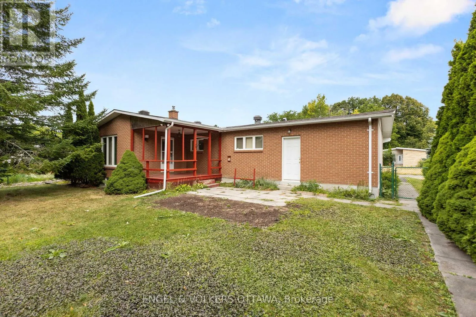 28 PARKER AVENUE