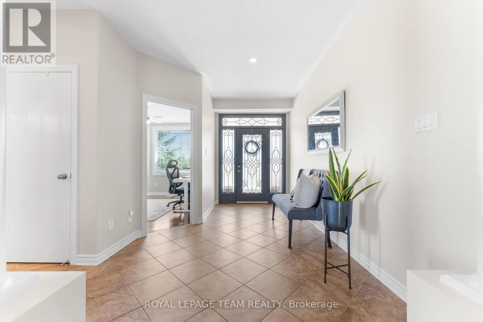 500 TESKIWA CRESCENT