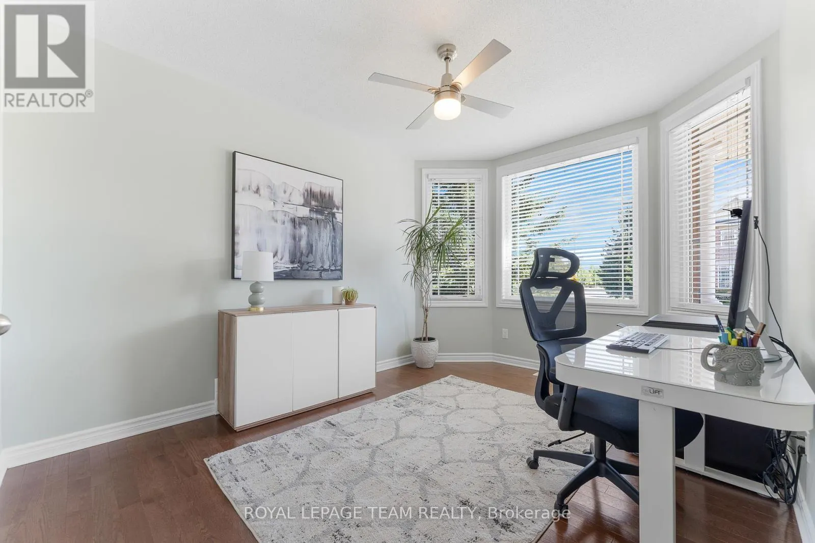 500 TESKIWA CRESCENT