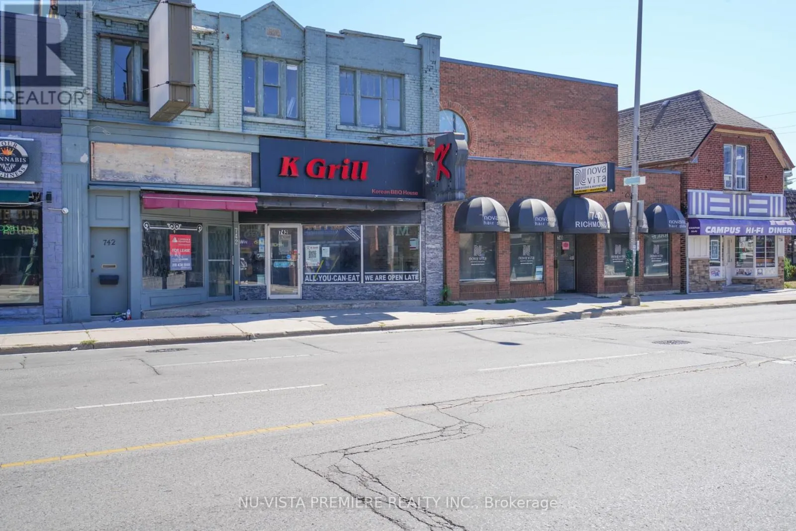 2 - 742 RICHMOND STREET, #2