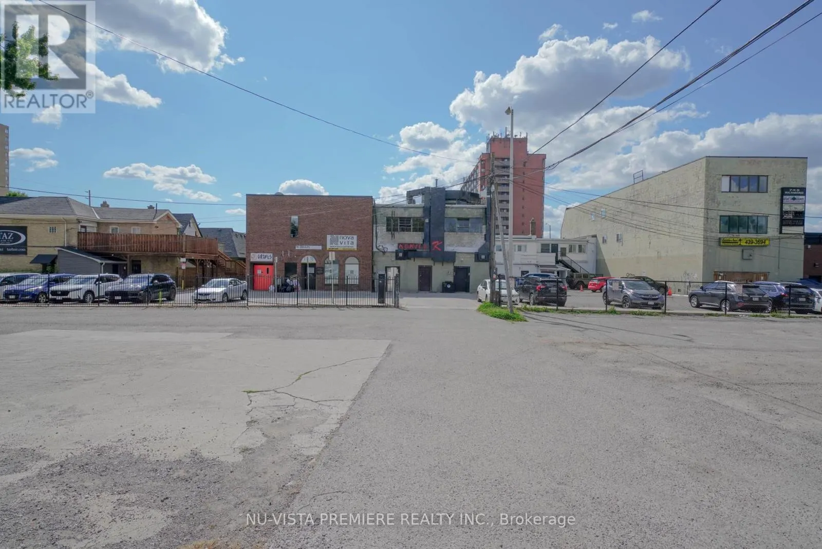 2 - 742 RICHMOND STREET, #2