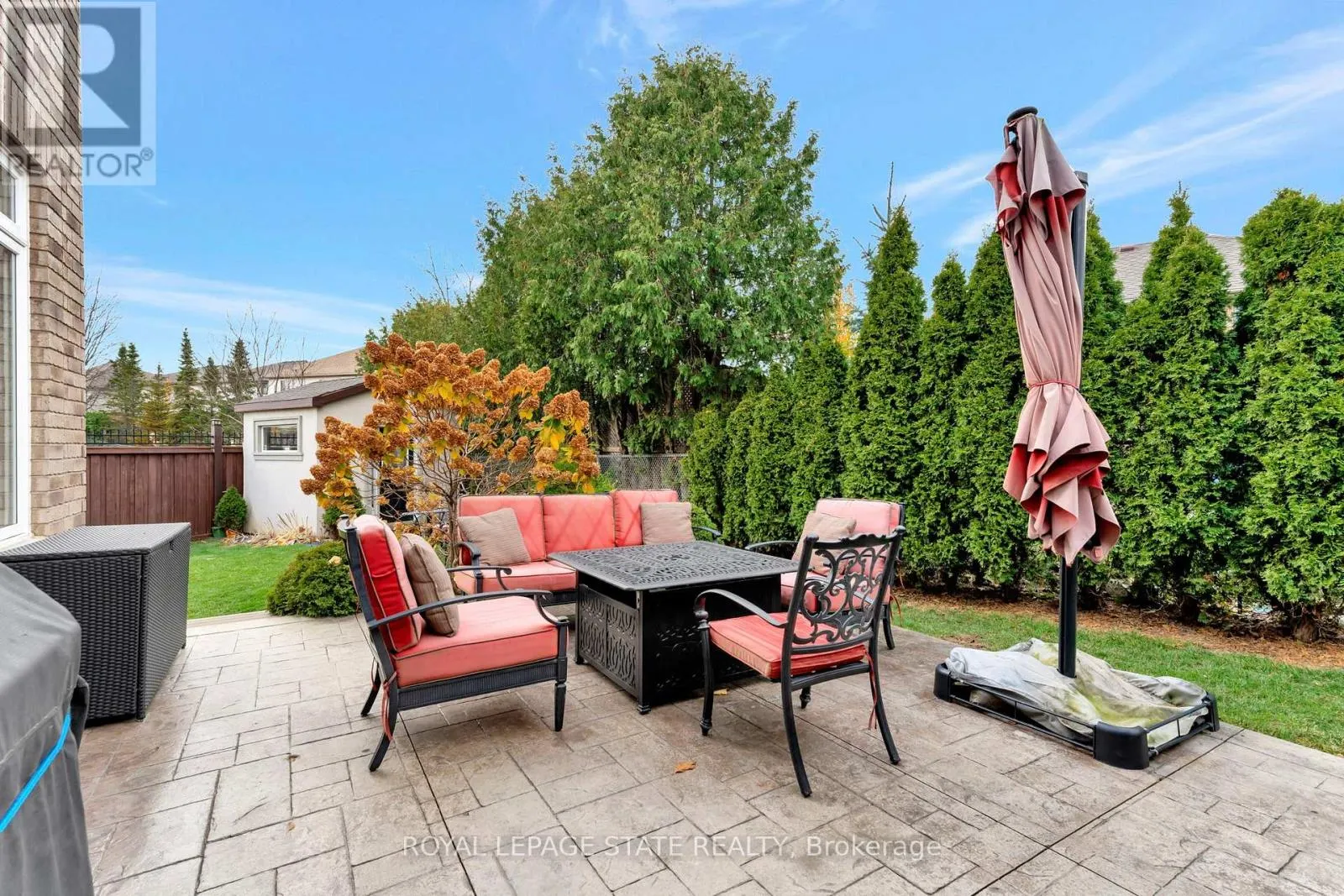 3 RIANNA COURT