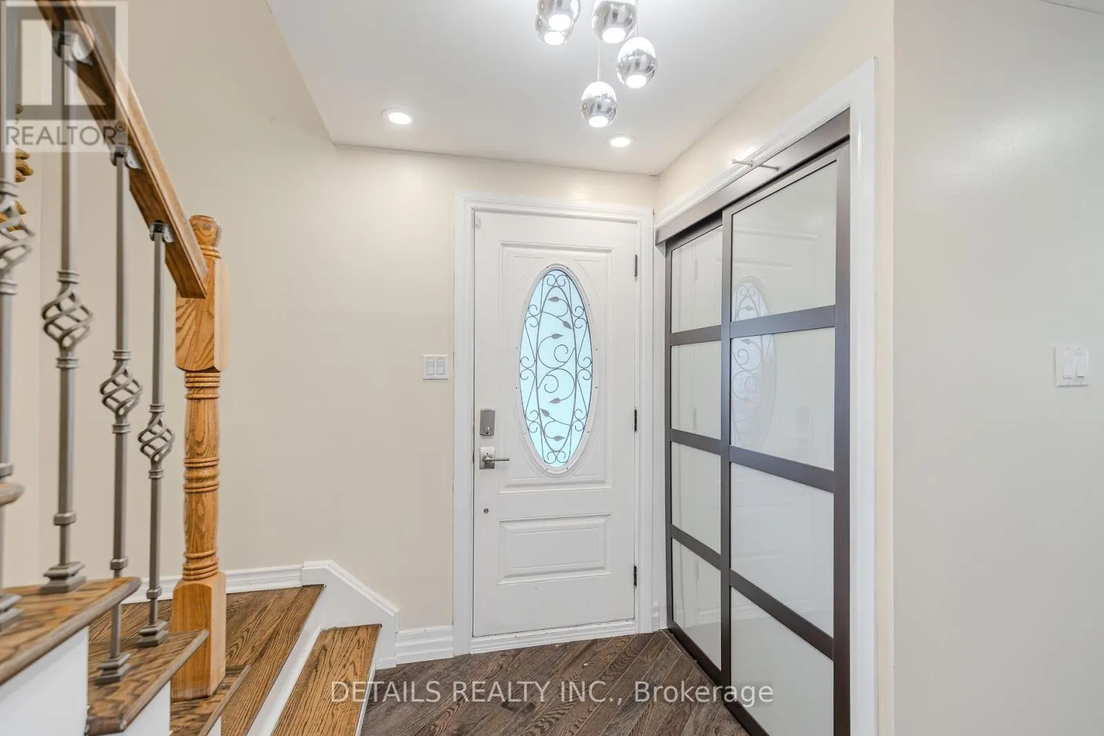 20 TRILLIUM AVENUE E