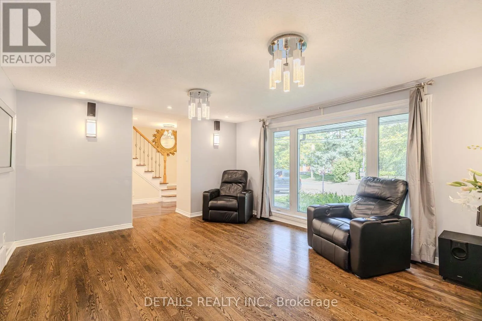 20 TRILLIUM AVENUE E