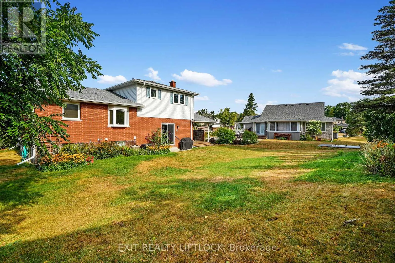 12 VICTORIA AVENUE