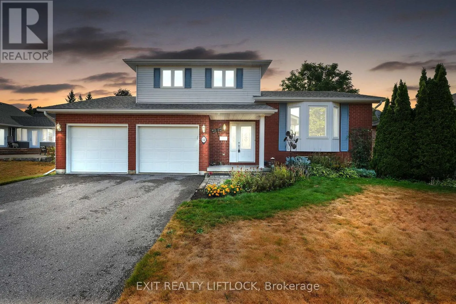 12 VICTORIA AVENUE