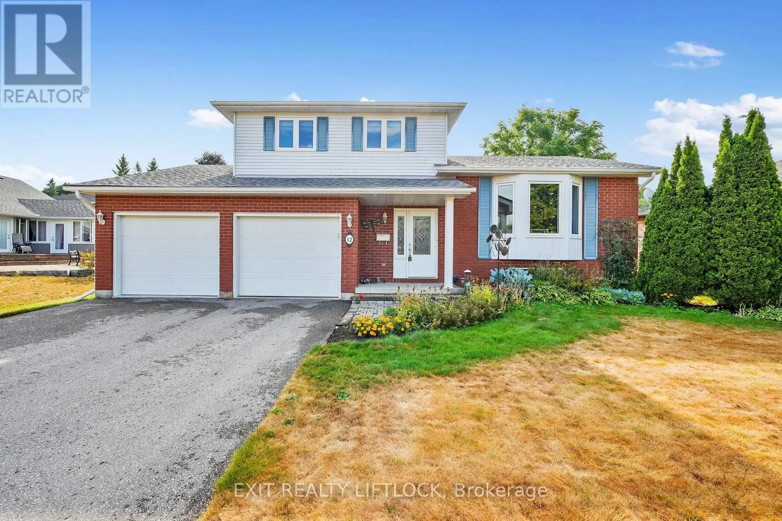 12 VICTORIA AVENUE