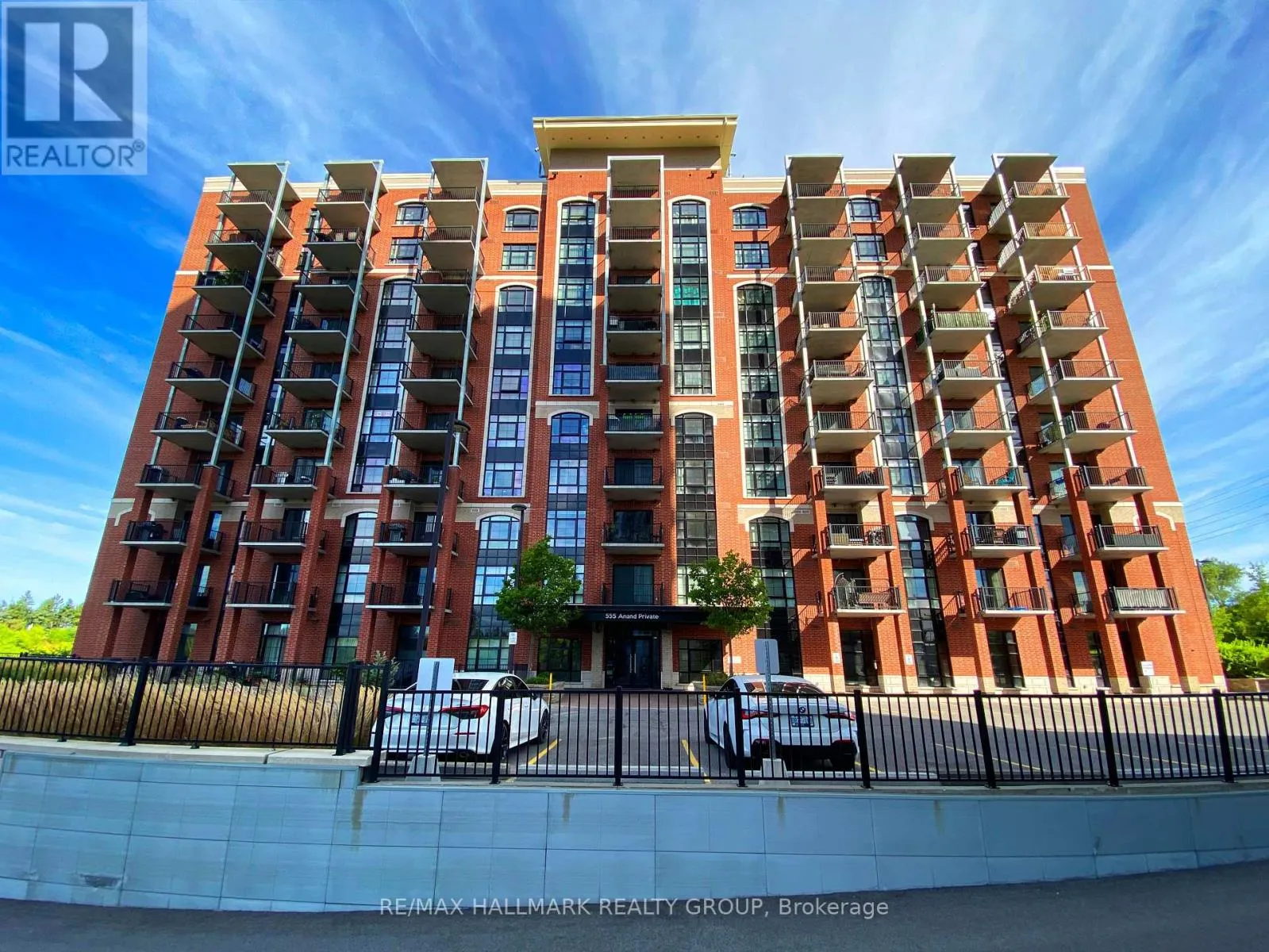 208 - 555 ANAND PRIVATE