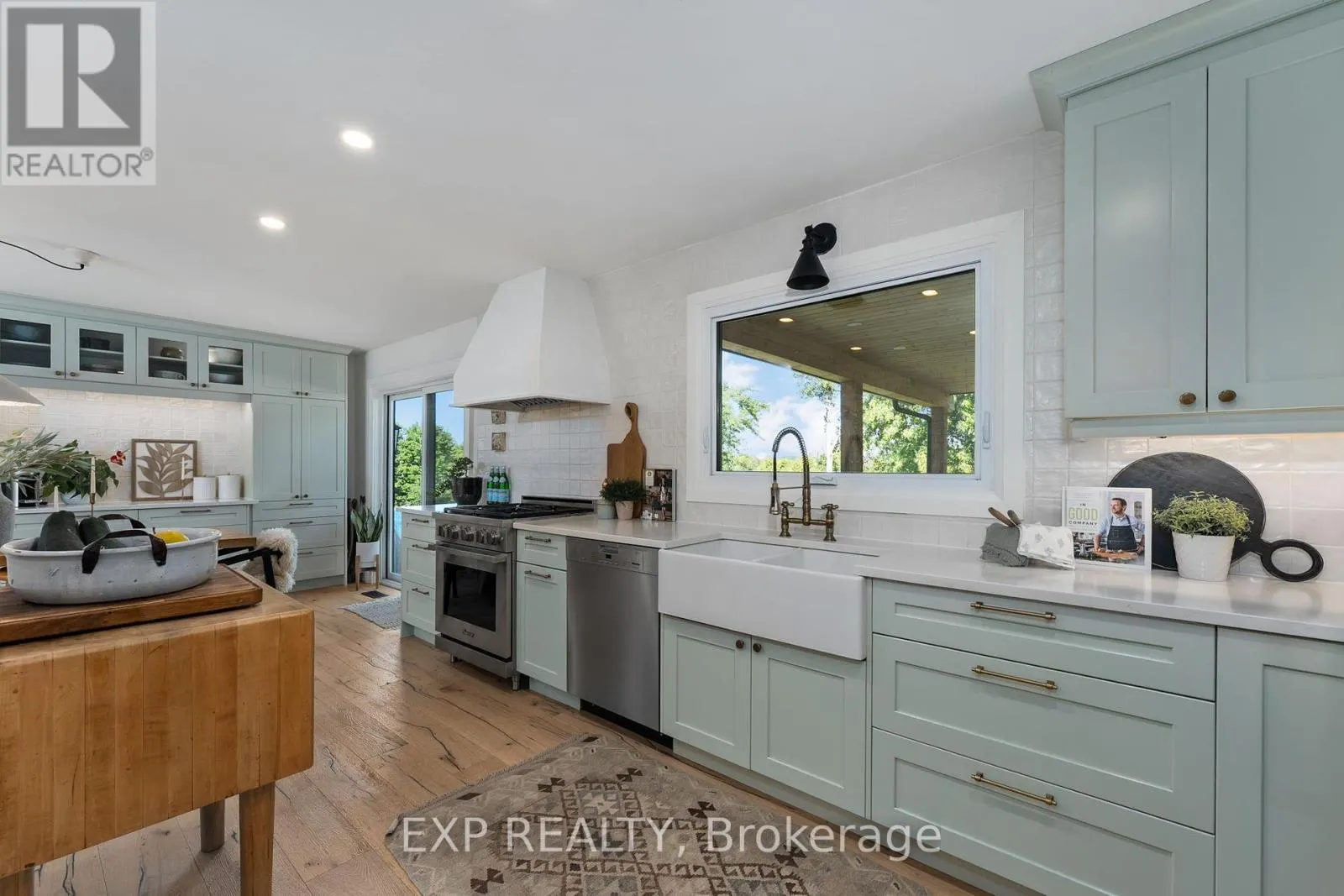 521 COTTAGE ROAD