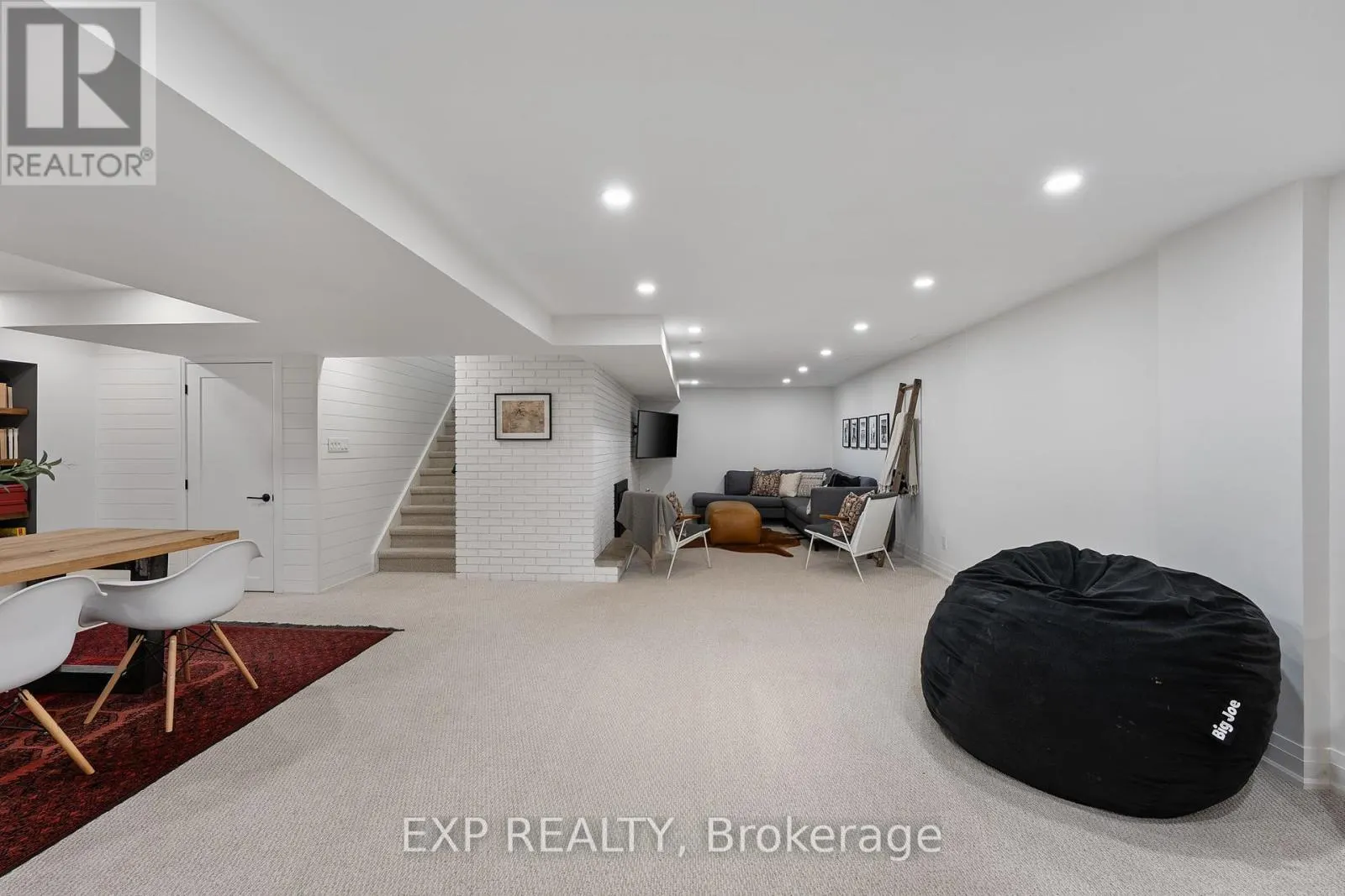 521 COTTAGE ROAD