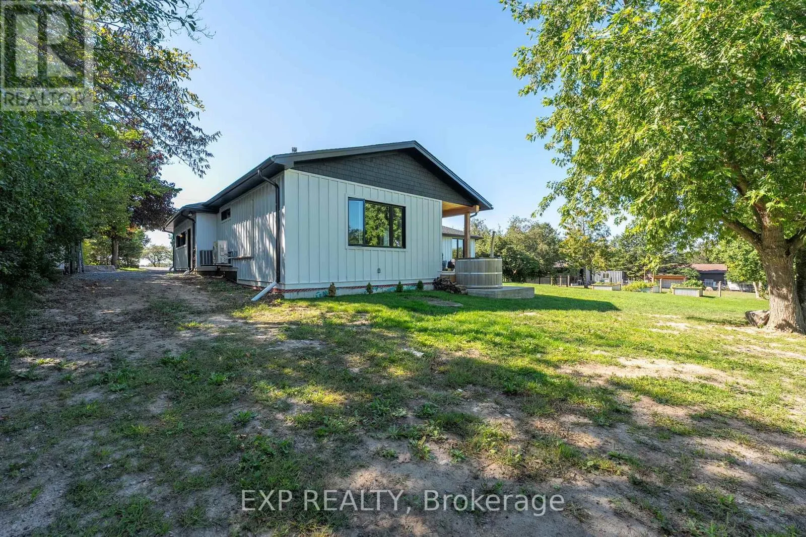 521 COTTAGE ROAD