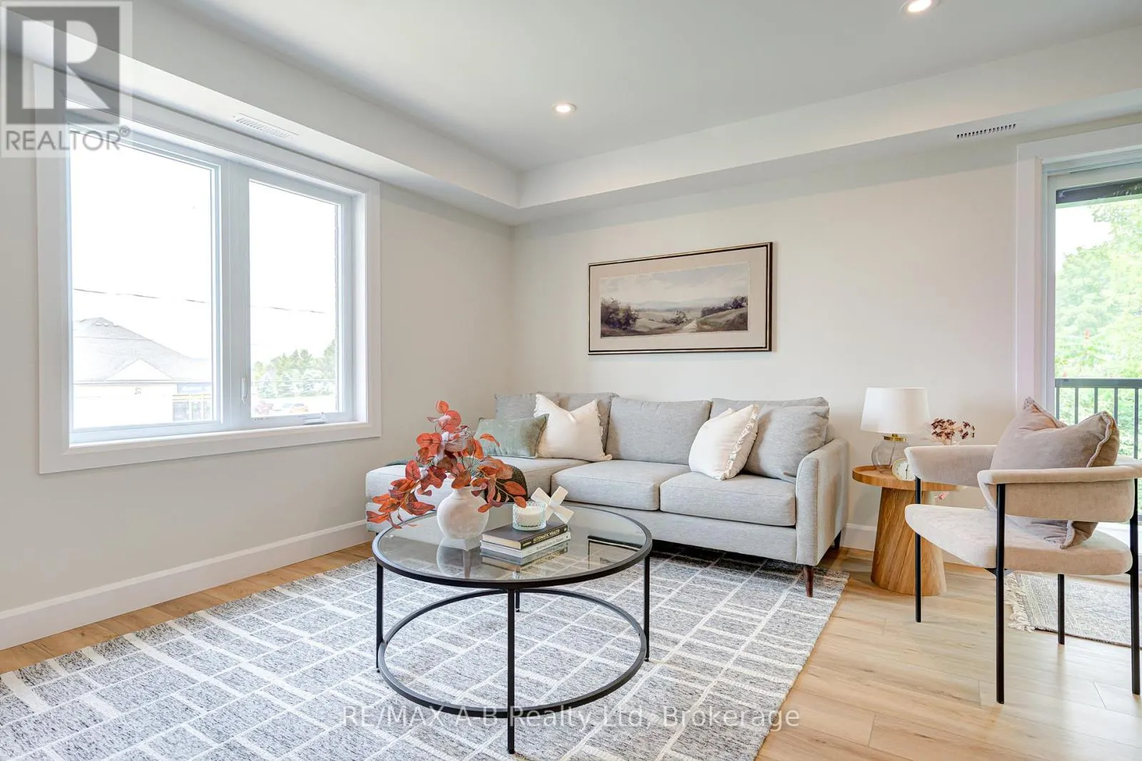#3 - 428 QUEEN STREET W, ##3