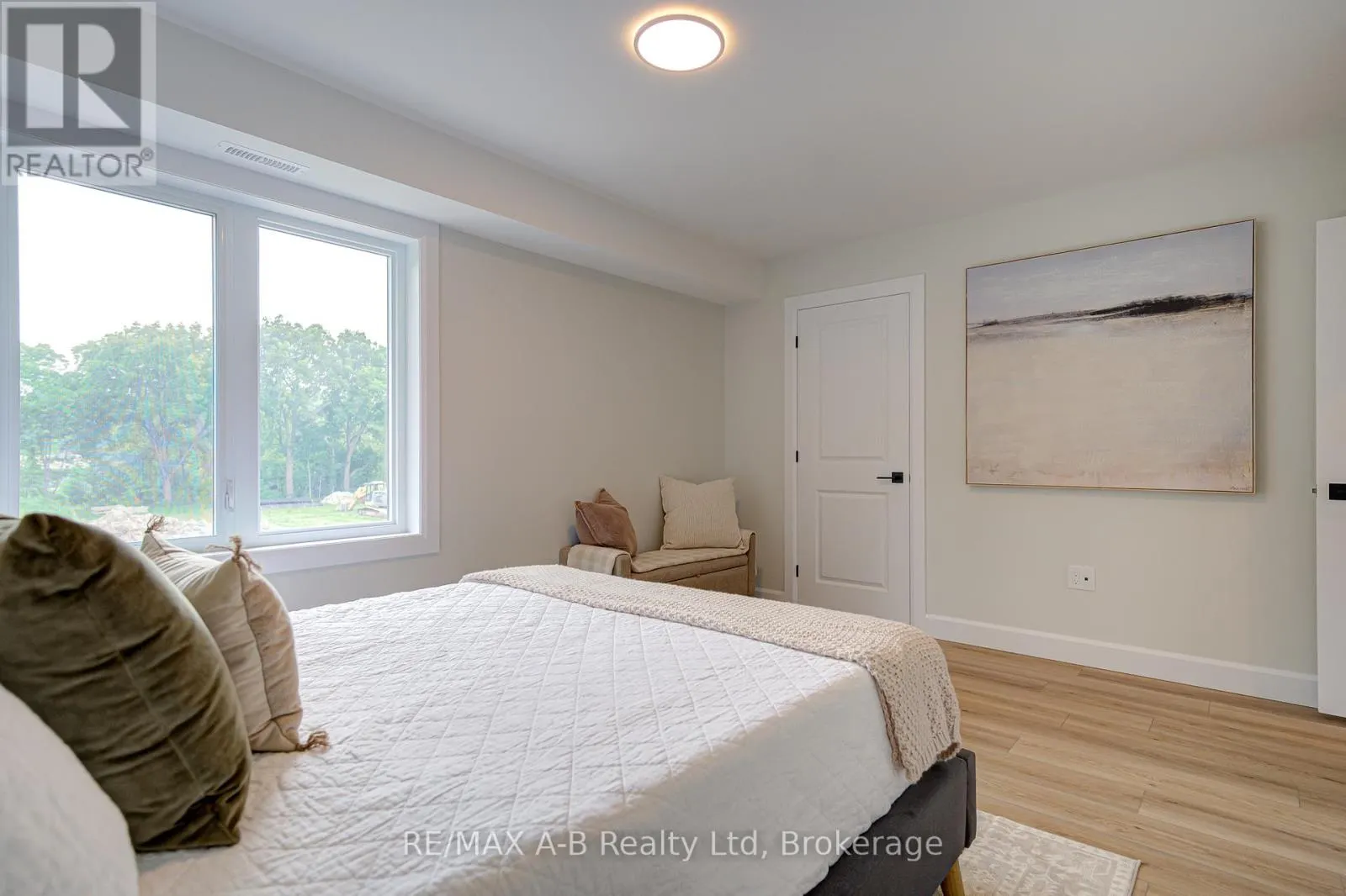#3 - 428 QUEEN STREET W, ##3