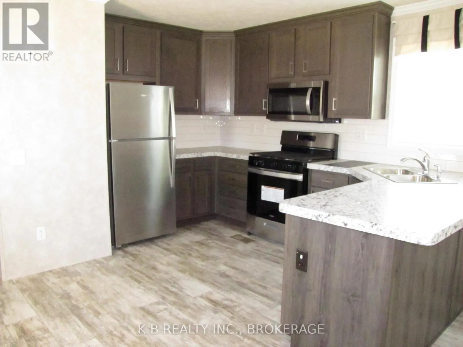 1 PARKINGTON PLACE