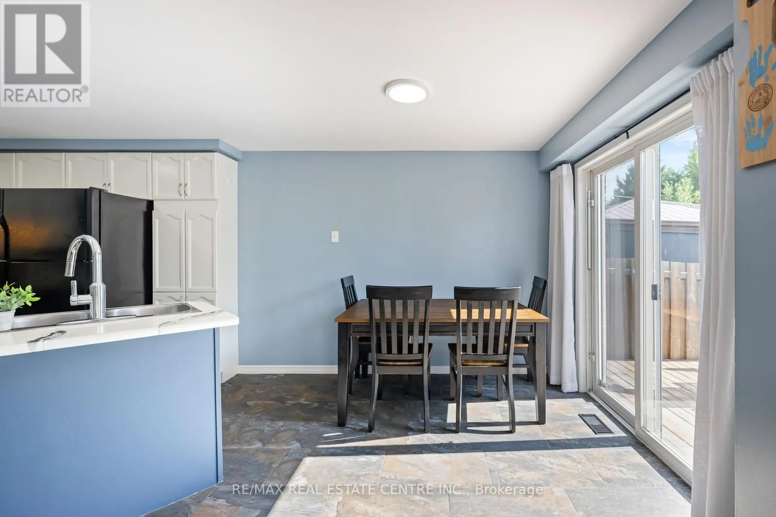 252 TAIT CRESCENT