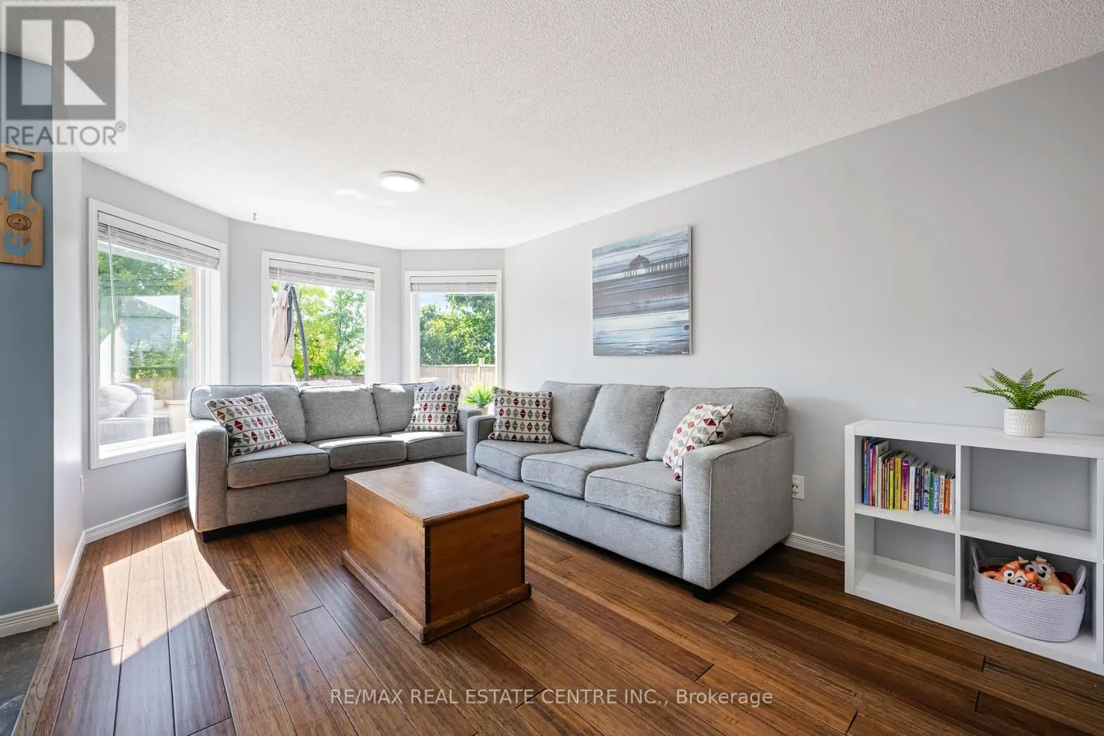 252 TAIT CRESCENT