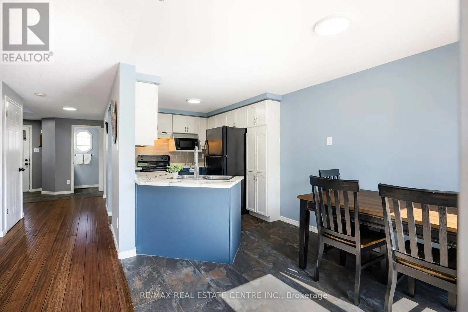 252 TAIT CRESCENT