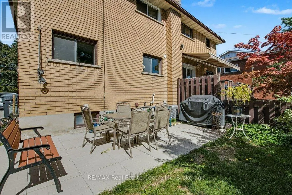 164 WILLOW ROAD
