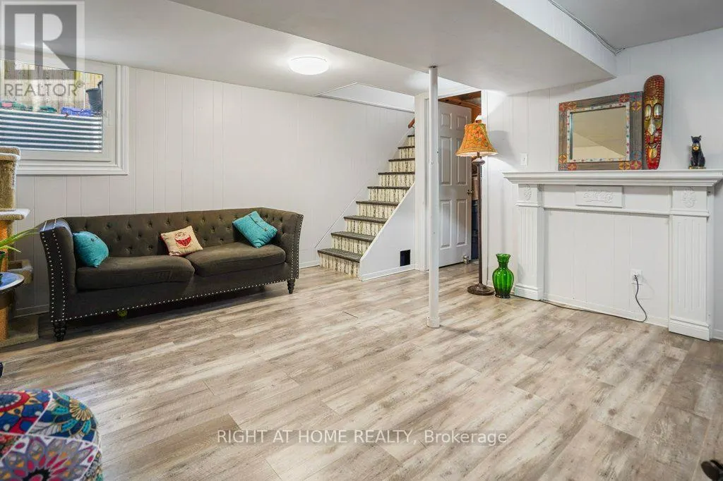 146 GREENDALE CRESCENT