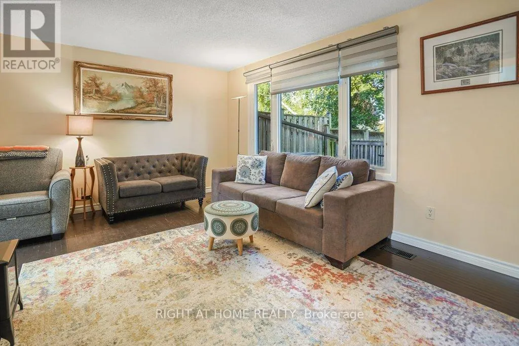 146 GREENDALE CRESCENT