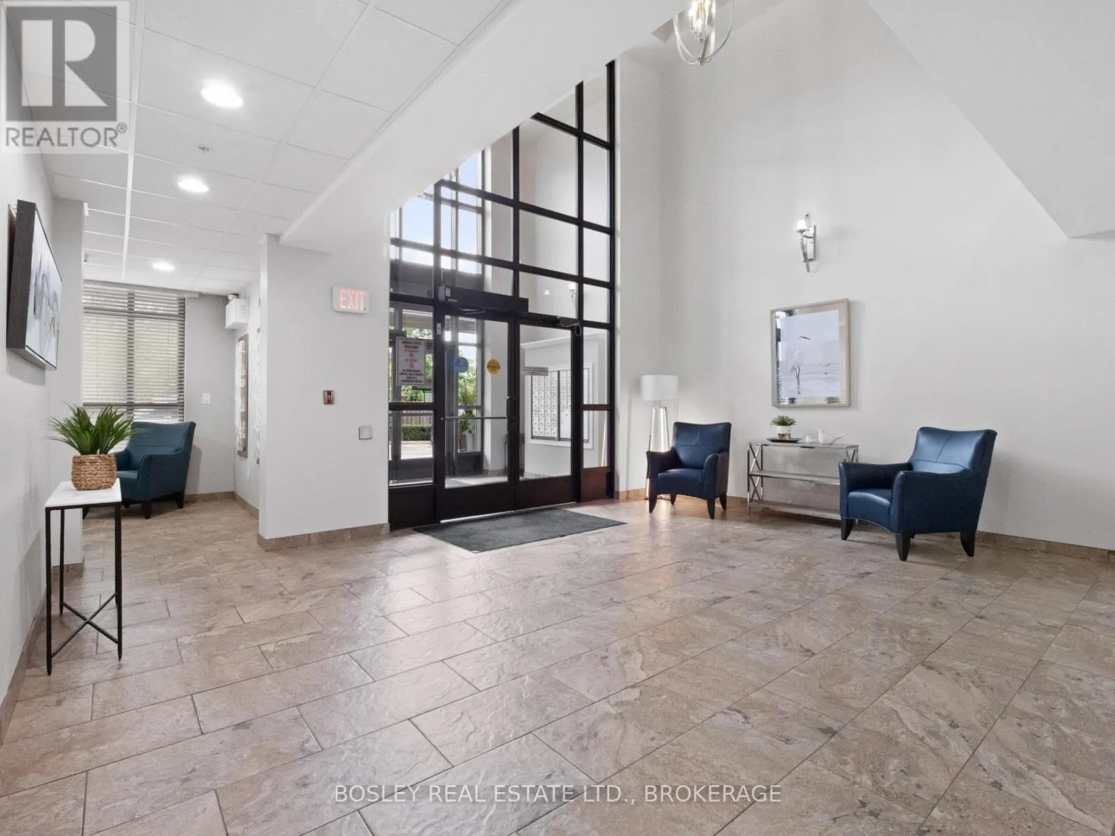 202 - 379 SCOTT STREET, #202