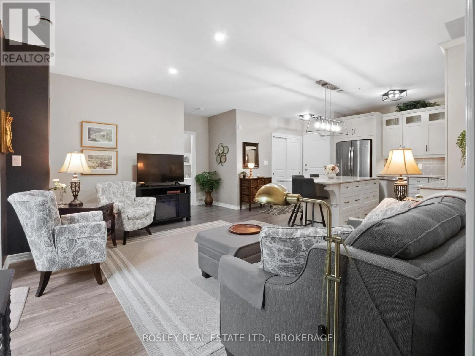 202 - 379 SCOTT STREET, #202
