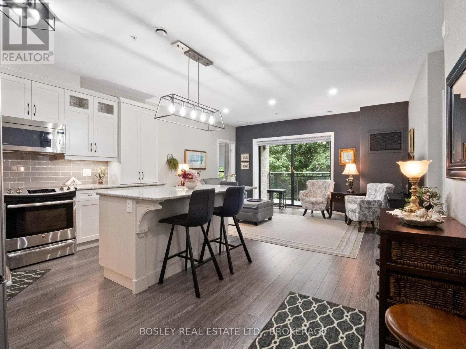 202 - 379 SCOTT STREET, #202