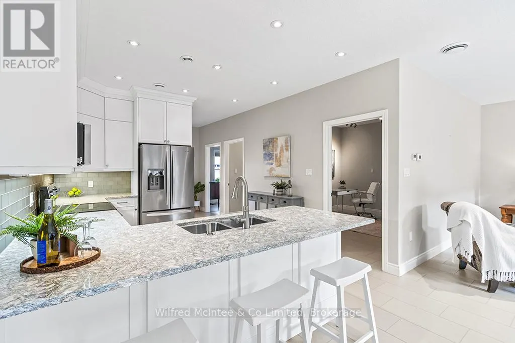 32 - 246 GREY STREET S, #32