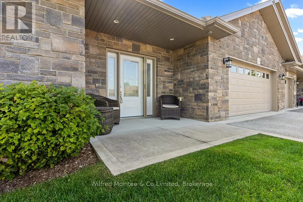 32 - 246 GREY STREET S, #32