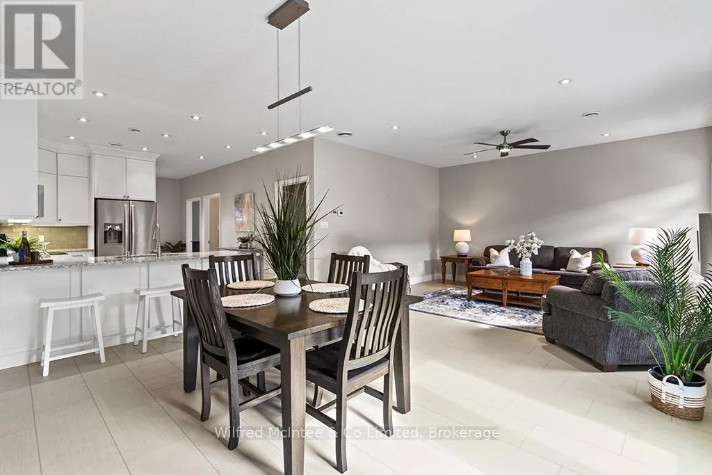 32 - 246 GREY STREET S, #32