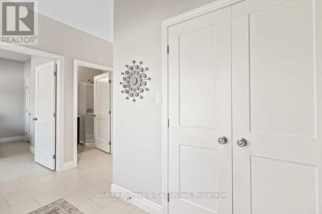 32 - 246 GREY STREET S, #32