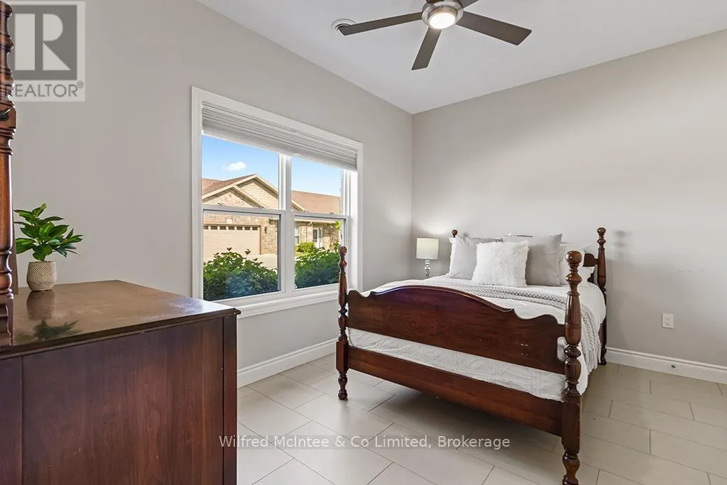 32 - 246 GREY STREET S, #32